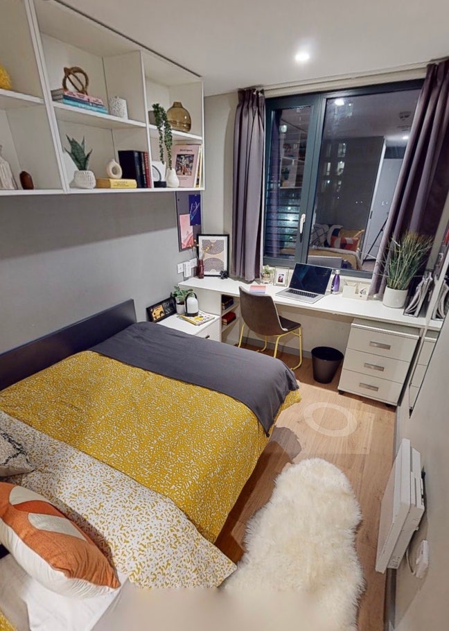 En-suite room near BCU/Aston university  Main Photo