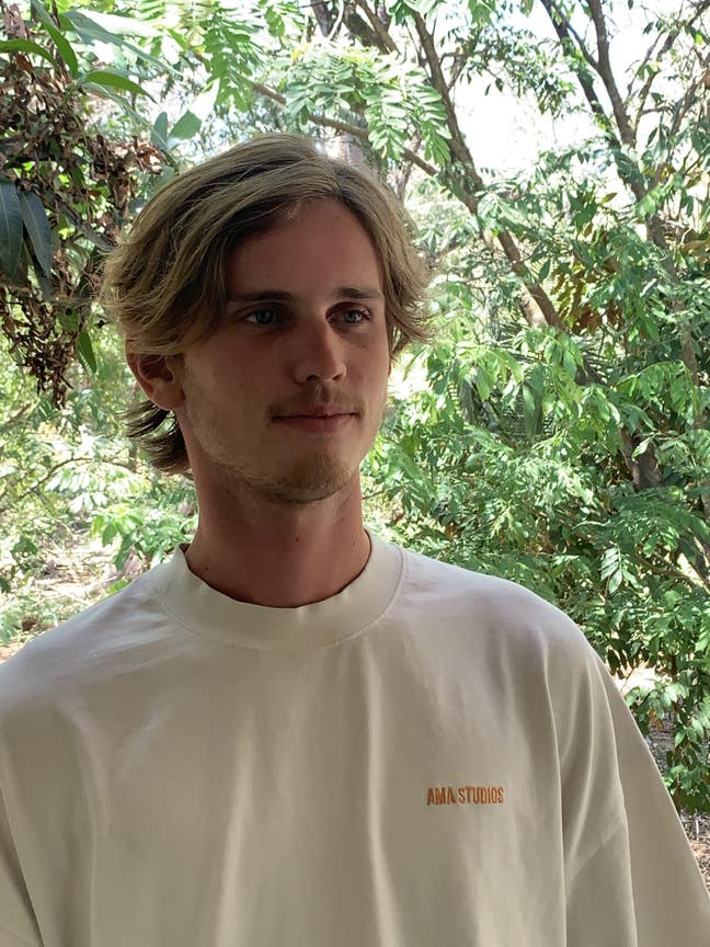 Hi! I'm Glen, a 21-year-old British professio... Main Photo
