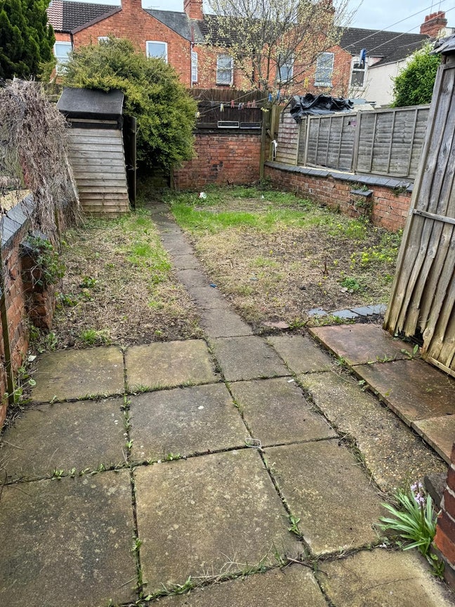 Two bedroom house Main Photo