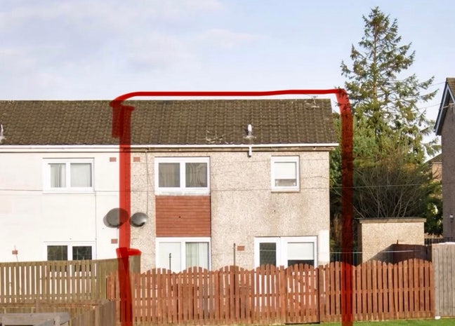 2 bedroom. End terraced house Main Photo