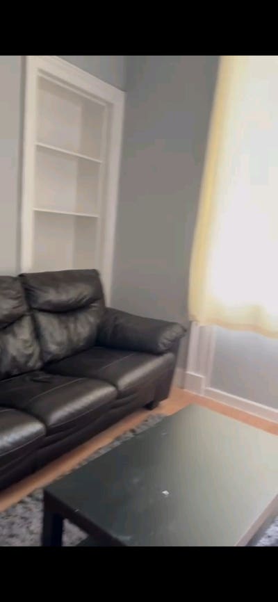 Single room available  Main Photo