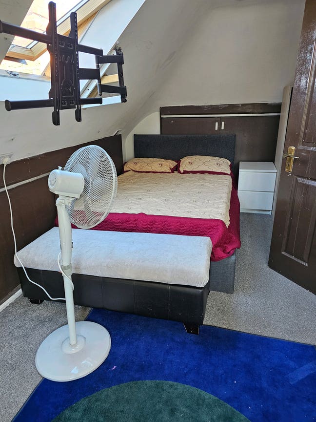 Beautiful Room  Main Photo