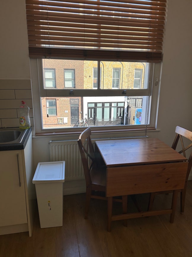 Beautiful studio flat Main Photo