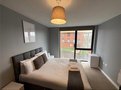 Spacious Double Room Near Salford University Main Photo