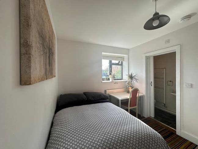 Luxury house bedrooms ensuite Cranfield MK43 0BJ Main Photo