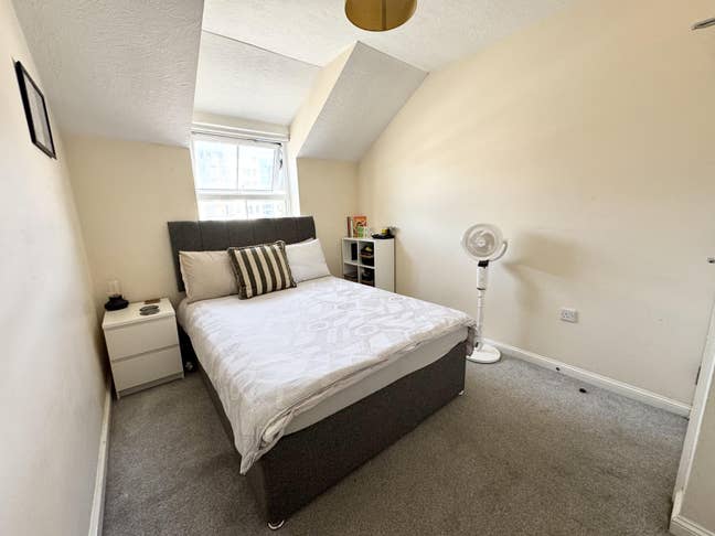 Double Room CIty Centre 2-min to Oxford Street  Main Photo