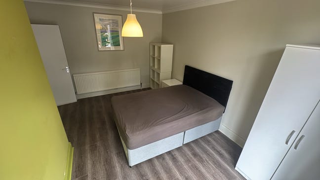Double Room &pound;500 all bills incl available now Main Photo