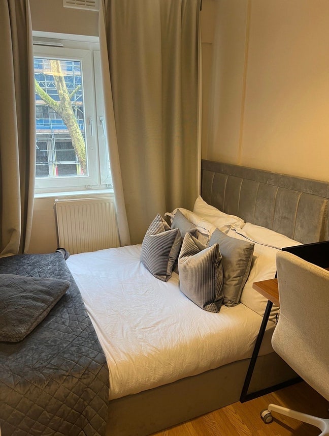Double room in the heart of London Main Photo