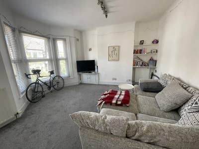 Spacious Property in Brixton! Main Photo