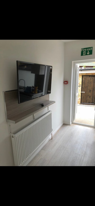 Stunning 1 bed ground floor flat in central Watfor Main Photo