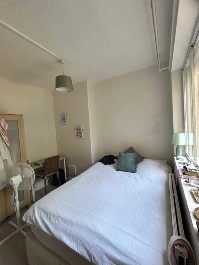 Room in 2-bed flat in Earlsfield Main Photo