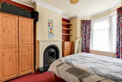 Double Room in Lovely Houseshare – Available Now Main Photo