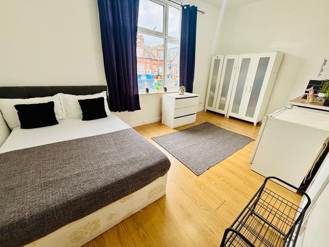 🛏️ 2X Self- Contained Studios in Stamford Hill Main Photo