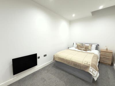 Modern Premium Double Room in a Central 4-Bed Flat Main Photo