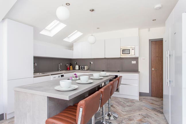 ‼️ Large double room - Beautiful house  Main Photo