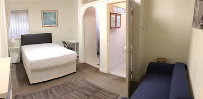 One Double Ensuite Room Close Long Walk  Main Photo