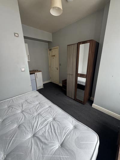 Stanhope Road DN1 Room  Main Photo