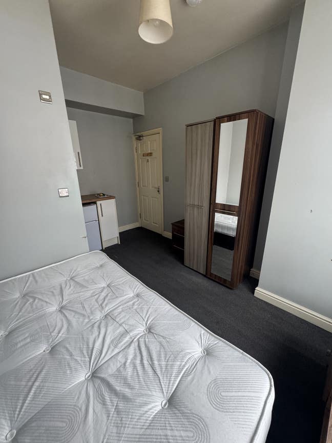 Stanhope Road DN1 Room  Main Photo