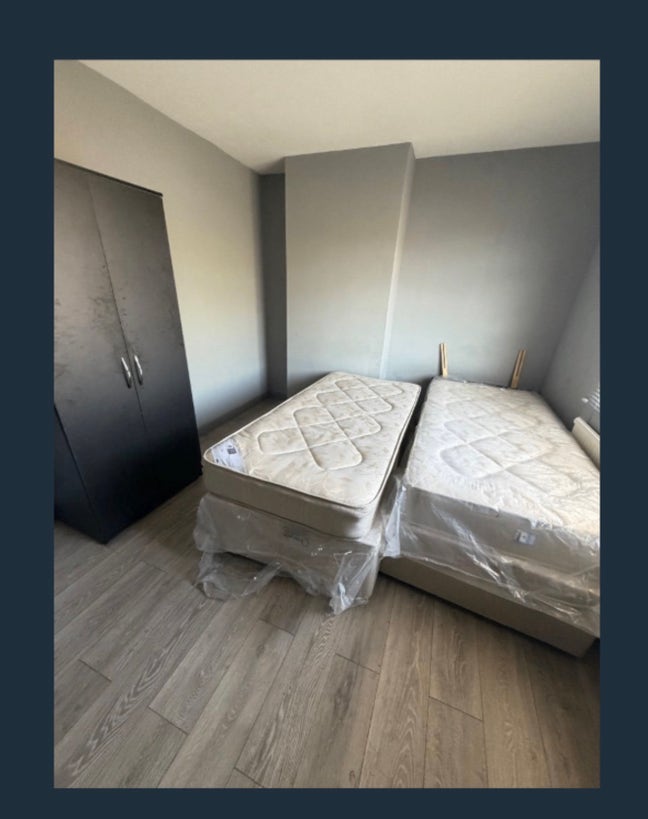 Large room available in a shared house Main Photo
