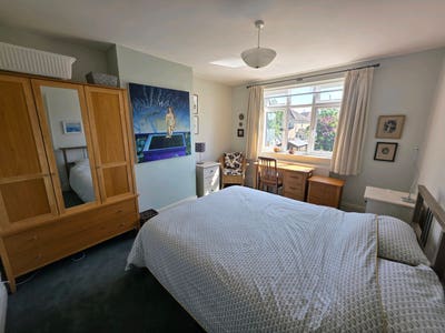 Sunny Double room for Mon to Fri professional  Main Photo