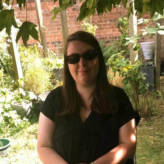 Tutor wants room Main Photo