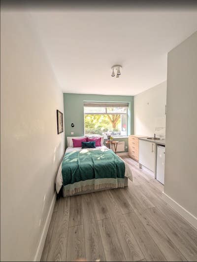 DSS-Studio Flat Available in Gateshead Road Main Photo