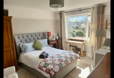 Huge room, fab views, own toilet/basin Main Photo