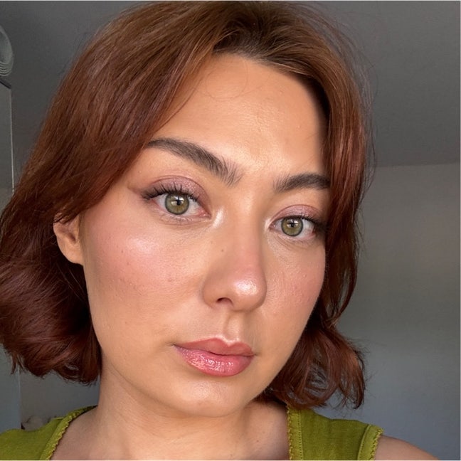Hi! I’m Jade, 28, and I work full-time for ... Main Photo
