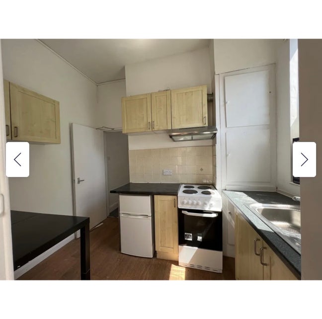 It’s a 1bhk sharing with current tenant Main Photo