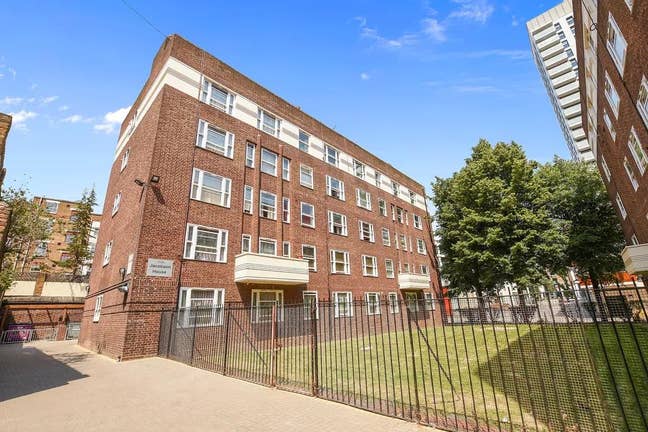 3 Bedroom Flat in Central London Liverpool Street Main Photo