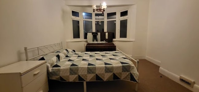 Room in a Shared House, Aldborough Road South, IG3 Main Photo