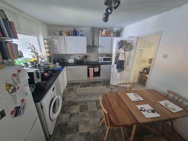 2 Bedroom house in Brislington Main Photo