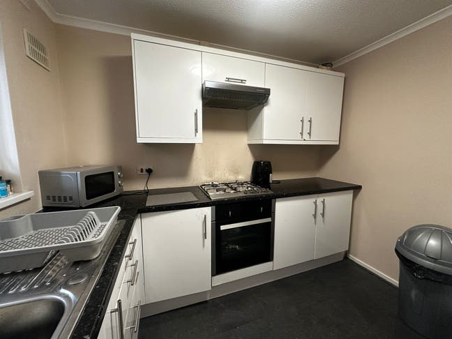1 Double Room available Main Photo
