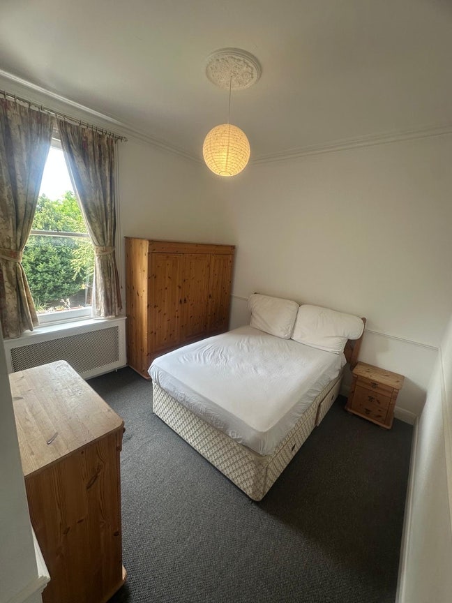 1 Bed Flat, Colinette Road, SW15 Main Photo