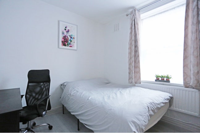 *Newly Refurbished Double Bedroom - Bethnal Green* Main Photo