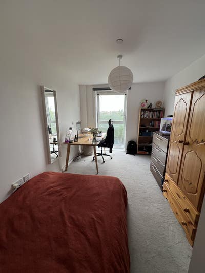 Bright Double, Park-View balcony, 5 mins to tube Main Photo