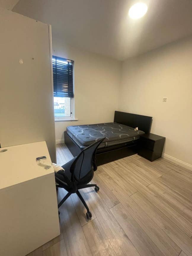 🏡 Spacious Double Room | IG2| All Bills Inc Main Photo