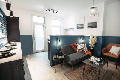 Big Top Floor Ensuite with w/ Kitchenette Main Photo