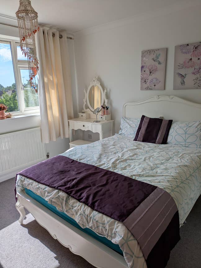 2 ROOMS: 1 double/1 single &pound;500/&pound;400 pcm bills inc Main Photo