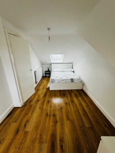 En-Suite to Rent in Thornton Heath Main Photo