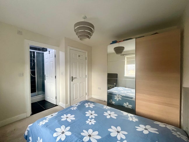 Double En-Suite Room – Alice Bell Close, CB4 Main Photo