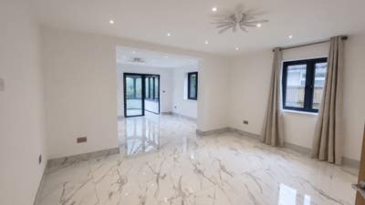 Newly-Renovated 3-Bedroom Shared Bungalow in SL1 Main Photo