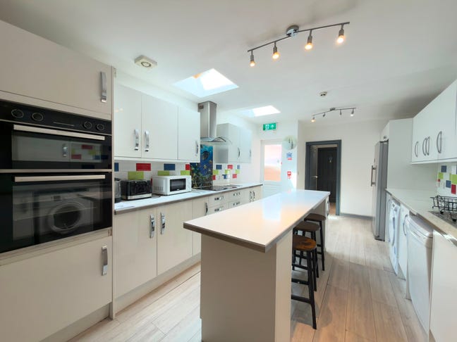 5 Double Rooms Available Near UoB – Bills & Wi-Fi  Main Photo