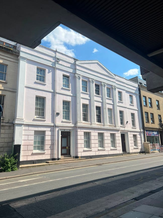 Rooms in Central Gloucester near station Main Photo