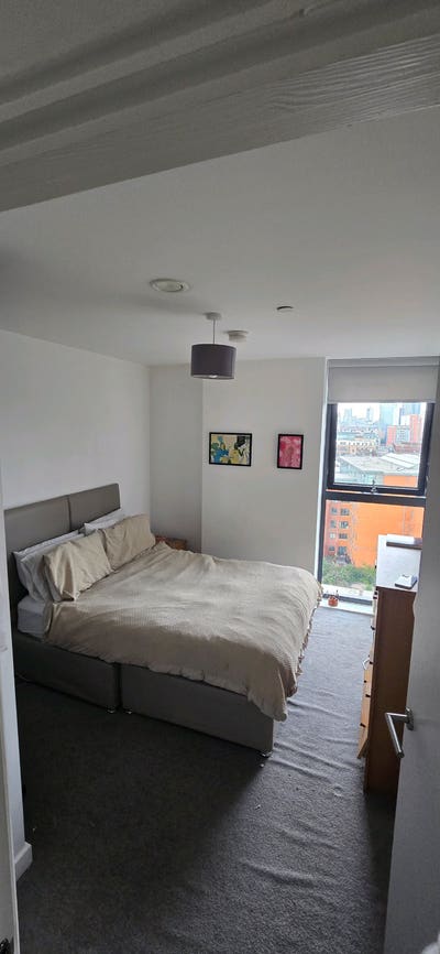 1 room for rent! Main Photo