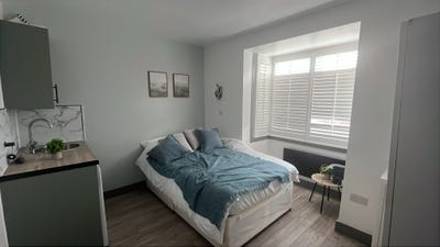 DSS - Studio Flat Available in Staines TW18 Main Photo