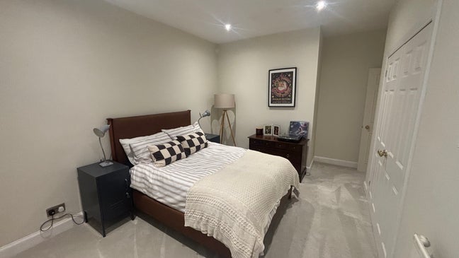 Spacious 1 Double Bedroom Main Photo