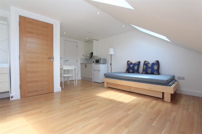 F6-62RA -Spacious Studio Flats (2nd Floor) - NW10 Main Photo