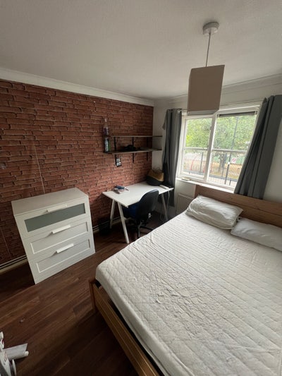 Spacious Room London City E1 Aldgate East Main Photo