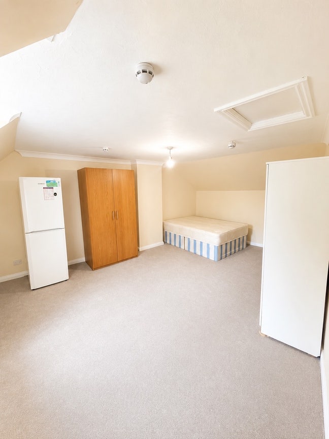 2 Beautiful Rooms Neasden (All Bills Inc)  Main Photo